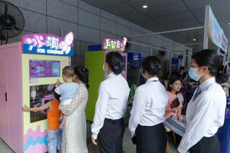 Customized Commercial Efficient Cooling Ice Cream Machine Automated Fast Continuous with Fresh Fruit Nut Ingredients Vending